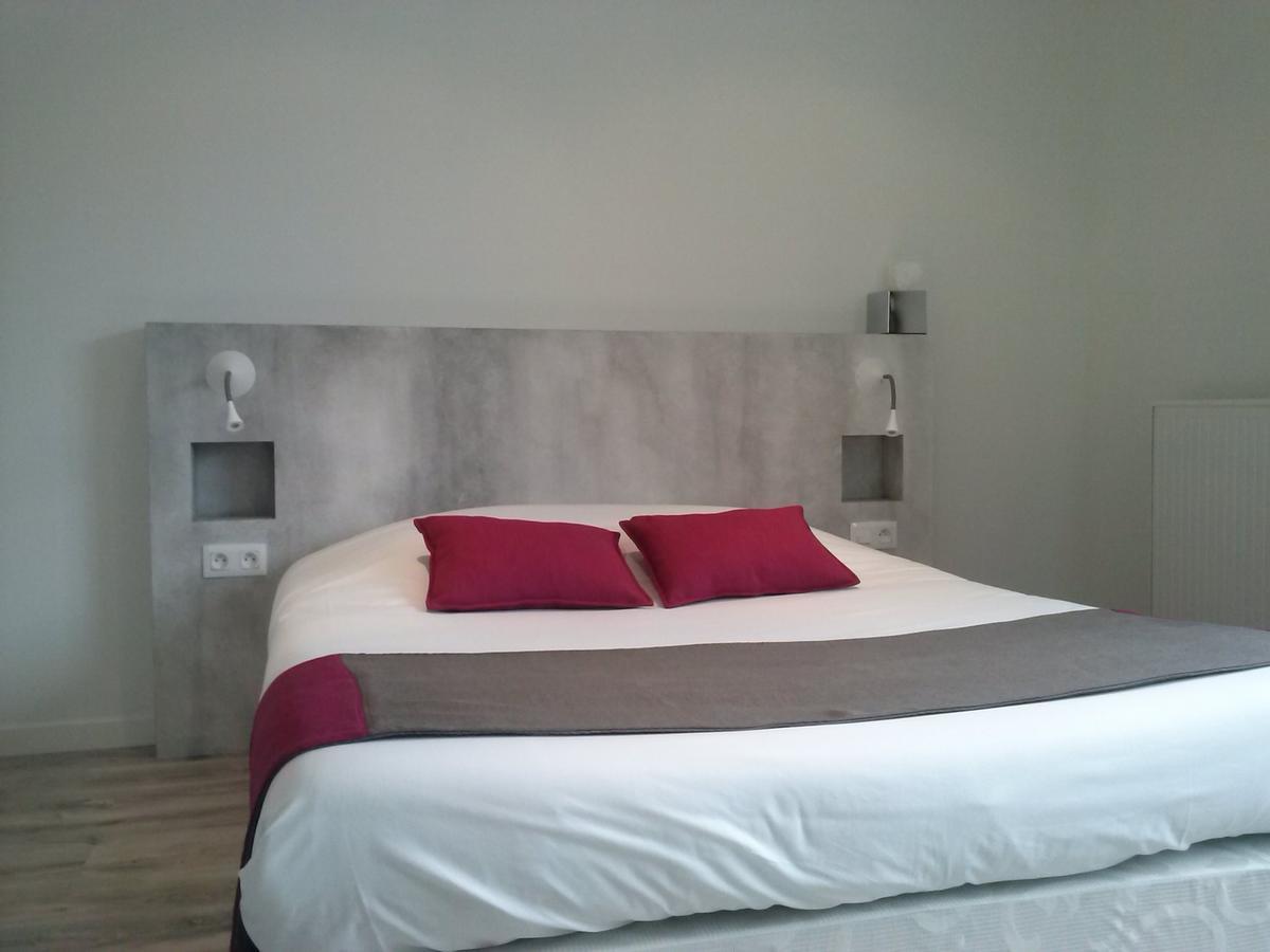 Logis - Hotel Restaurant Du Canard Hangest-sur-Somme Екстер'єр фото